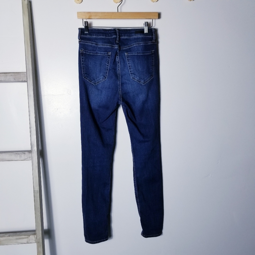 CELLO DISTRESSED HIGH RISE JEANS SIZE 7 - Picture 2 of 13